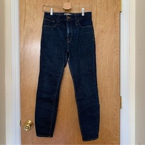 Madewell Curvy High-Rise Skinny Jeans, size 28P Petite, dark blue